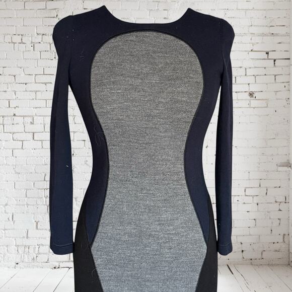 Aquilano Rimondi Italy Dress Black Gray Sz EU 40 Fits like a US 4 Long Sleeves - Picture 2 of 9